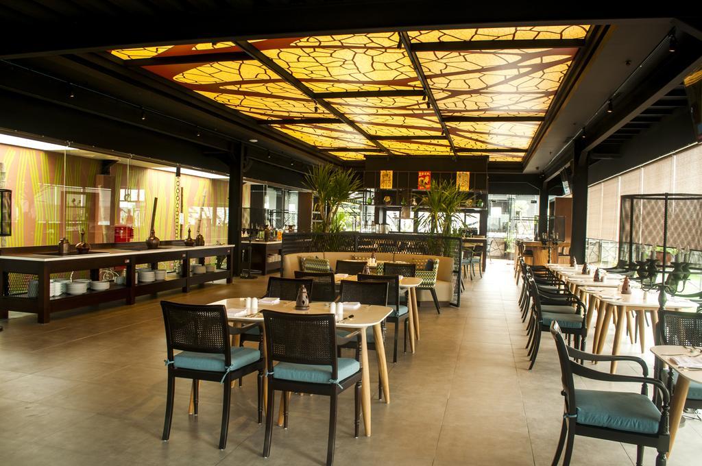 Swiss-Belinn Saripetojo Solo Exterior foto